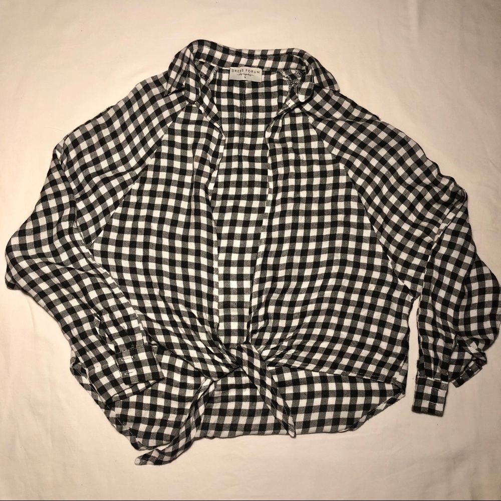 Dress Forum black and white plaid shirt small